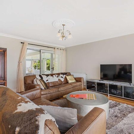 Lakefront Getaway In Rotorua Exterior foto